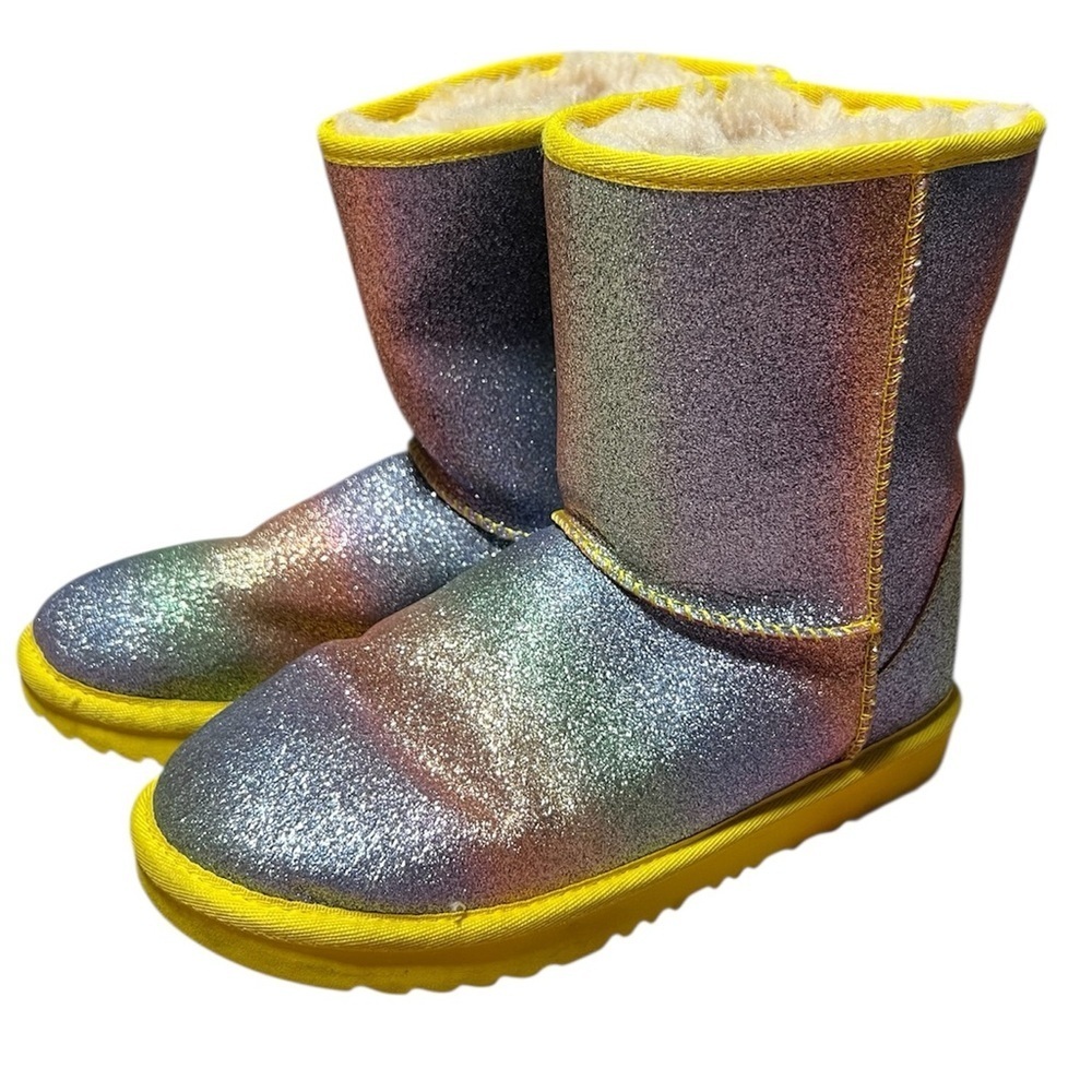 UGG Classic II Glitter Rainbow Boots Sz 4